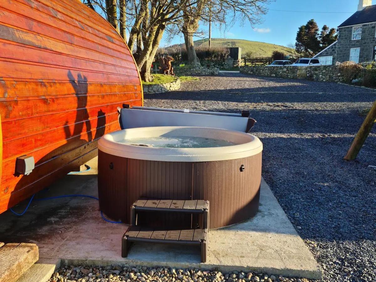 The Pod Fabulous Glamping Pod Near Snowdonia.